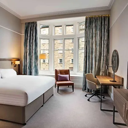 Hilton Carlton Hotel