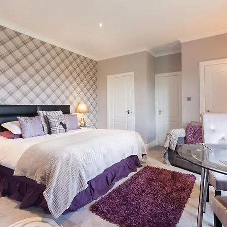Kellerstain Stables 4* Edinburgh