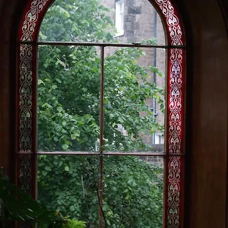 Swan Lake 3* إدنبرة