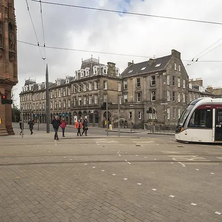 Aparthotel Fountain Court - Royal Garden 4*