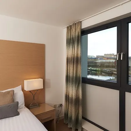 فونتين كورت - إي كيو 2 شقة فندقية