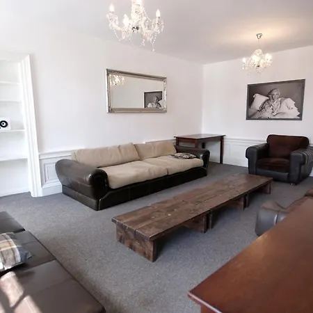 Daire Group Edinburgh