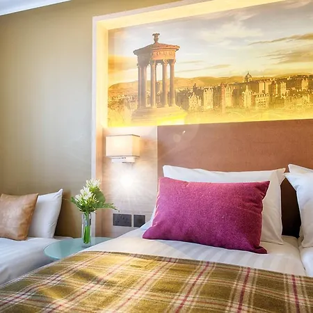 Leonardo Haymarket 4*