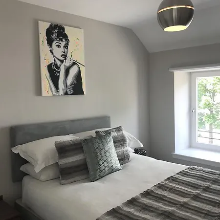 Capital Retreats - Dewar Place Lane * 爱丁堡