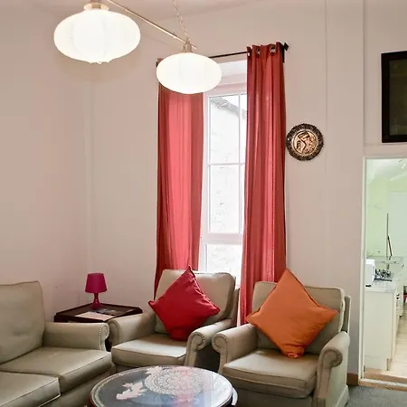 Centre Townhouse