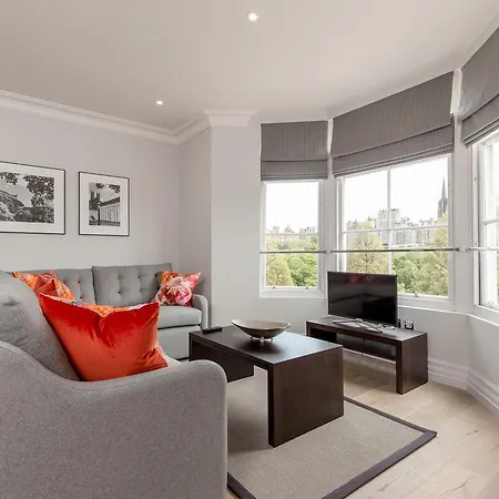 Apartment Destiny Scotland - Chisholm Hunter Edinburgh