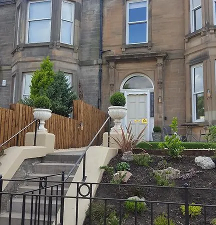 18 Craigmillar Park בית הארחה