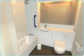 Travelodge Queen Street 3* Edimburgo