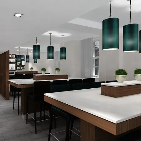 Courtyard By Marriott