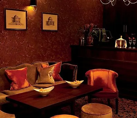 Hotel Nira Caledonia 4*