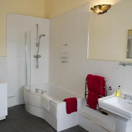 The Learmonth Hotell