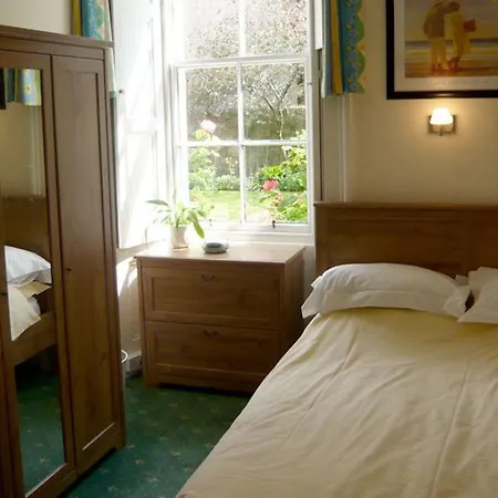 Hotel Royal Mile 4*