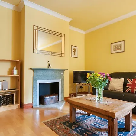 Dean Village - Lovely 2 Bed In Picturesque Dean Village With Balcony And Private Parking * 에든버러