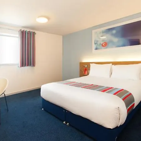 Travelodge Waterloo Place 2* Edinburgh
