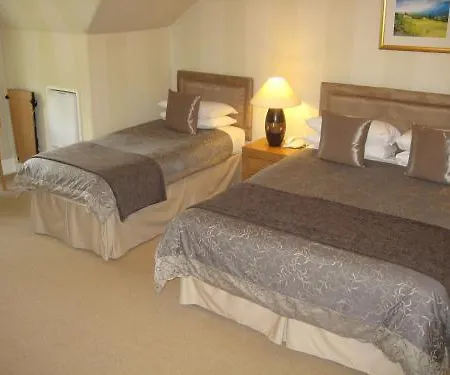 Kew House 5*