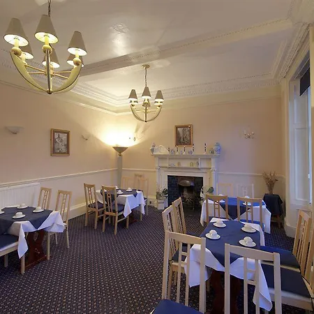 City Guest House בית הארחה 3*