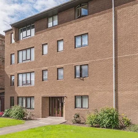 Broughton Road City Apartment *