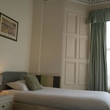Ardmillan Hotel