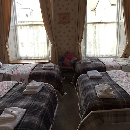 16 Pilrig Edinburgh