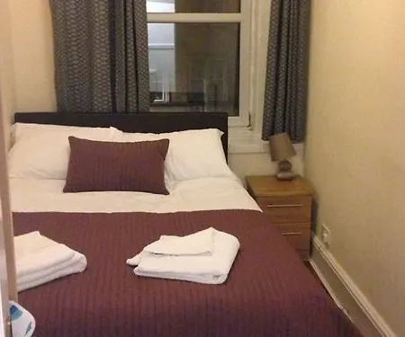 Central Apartments Edinburgh إدنبرة