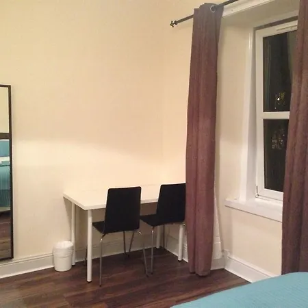 Central Apartments Edinburgh شقة إدنبرة