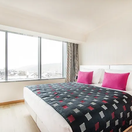 Отель Radisson Collection Hotel, Royal Mile 5*