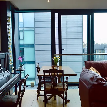 1 Bedroom Central Sleeps 4 * Edinburgh