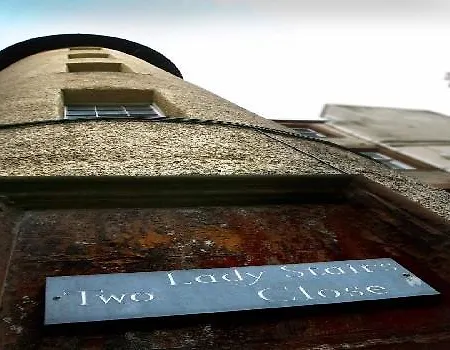 Ladystairs 1 Royal Mile Apartment
