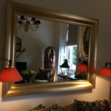 Martins Guest House 3*