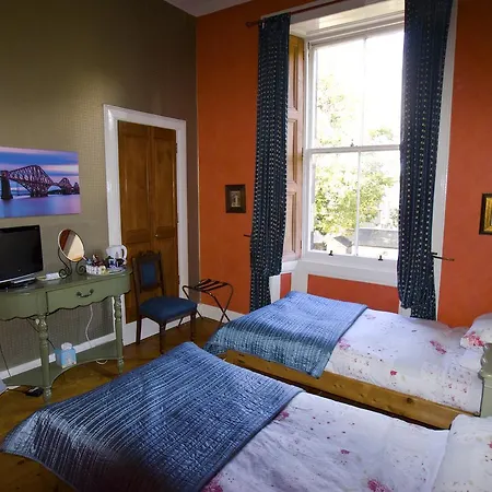 Cluaran House 4* Edinburgh