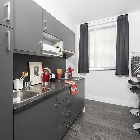 Hotel Destiny Student - Arran House 2*