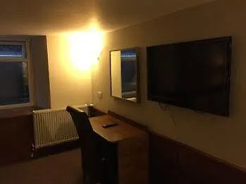 Bonnie's 4*