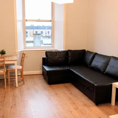 Apartment 1 Bedroom Flat In City Centre Accommodates 4 Edinburgh