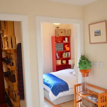 Castle View Flat In City Centre Sleeps 4 * Edimburgo