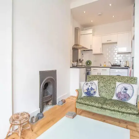 Appartement 2 Bedroom Flat 10 Minutes From The City Centre *