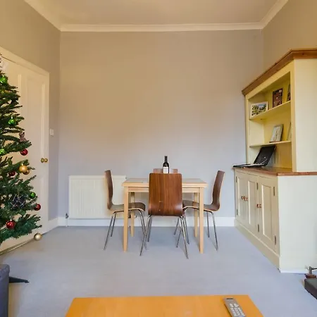 Central Flat 15 Minutes To Prince Street Apartment *