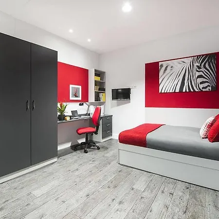 Destiny Student - Arran House Hotel Edimburgo