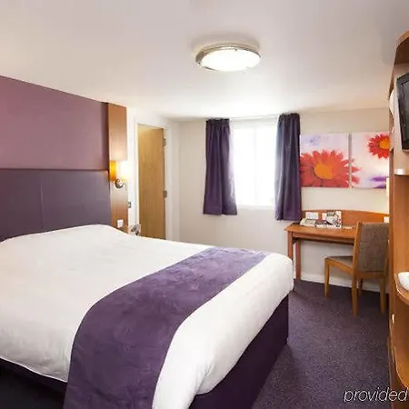 Premier Inn Edinburgh Princes Street