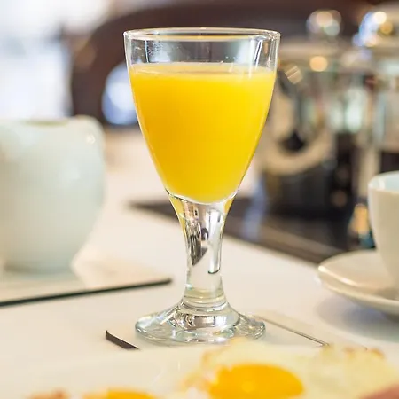 Nocleg ze śniadaniem Six Brunton Place 5*
