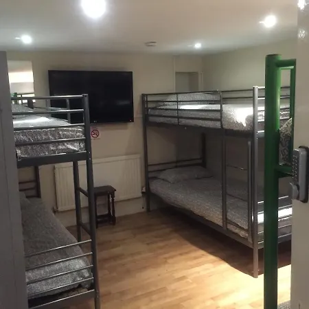 Bobby's Bunkhouse *