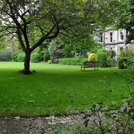 Grosvenor Apartment *