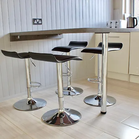 2 Bedroom Flat In Leafy Morningside Sleeps 4 Appartement *