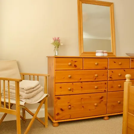 3 Bedroom House Near The Centre *