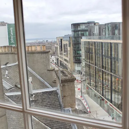 1 Bedroom In The Heart Of The City Apartment Edinburgh
