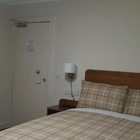 Mayfair House 2*