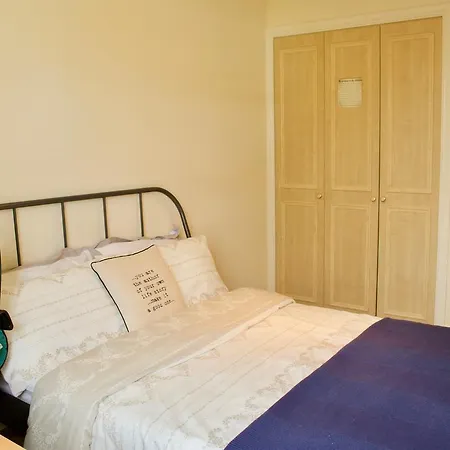 公寓 3 Bedroom Flat In