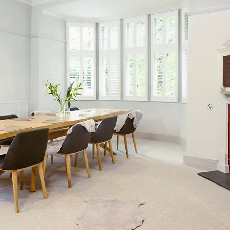 Ramsay Gardens - Grand 4-bedroom Next To Castle * Edimburgo
