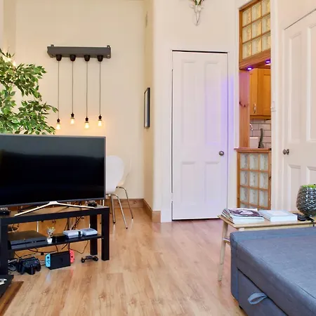 Modern Stockbridge 1 Bedroom Flat Lägenhet *