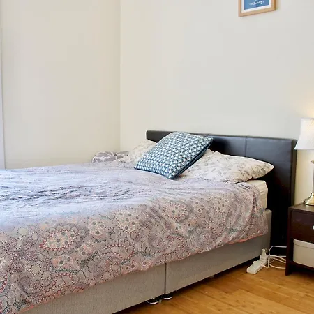 City Centre 2 Bedrooms Edinburgh