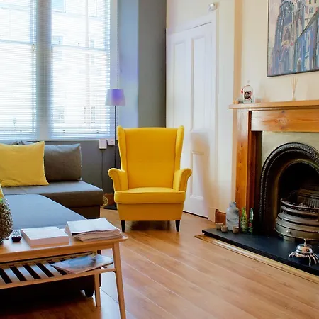 Modern Stockbridge 1 Bedroom Flat *